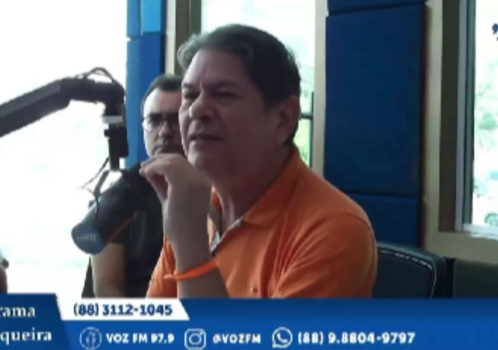 Cid Gomes reafirma compromisso político com Júnior Mano durante entrevista sobre as eleições de 2026.