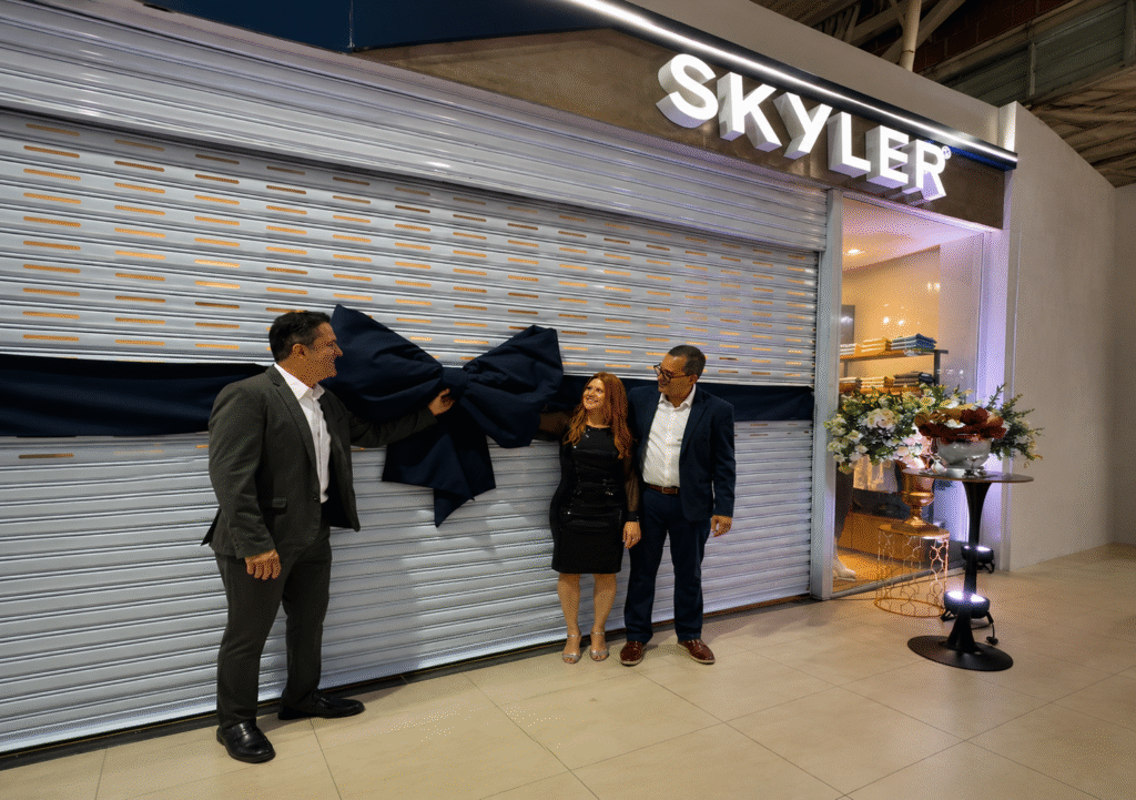 Fachada da nova loja da Skyler inaugurada no Shopping Ibiapaba, em Tianguá, na Serra da Ibiapaba.