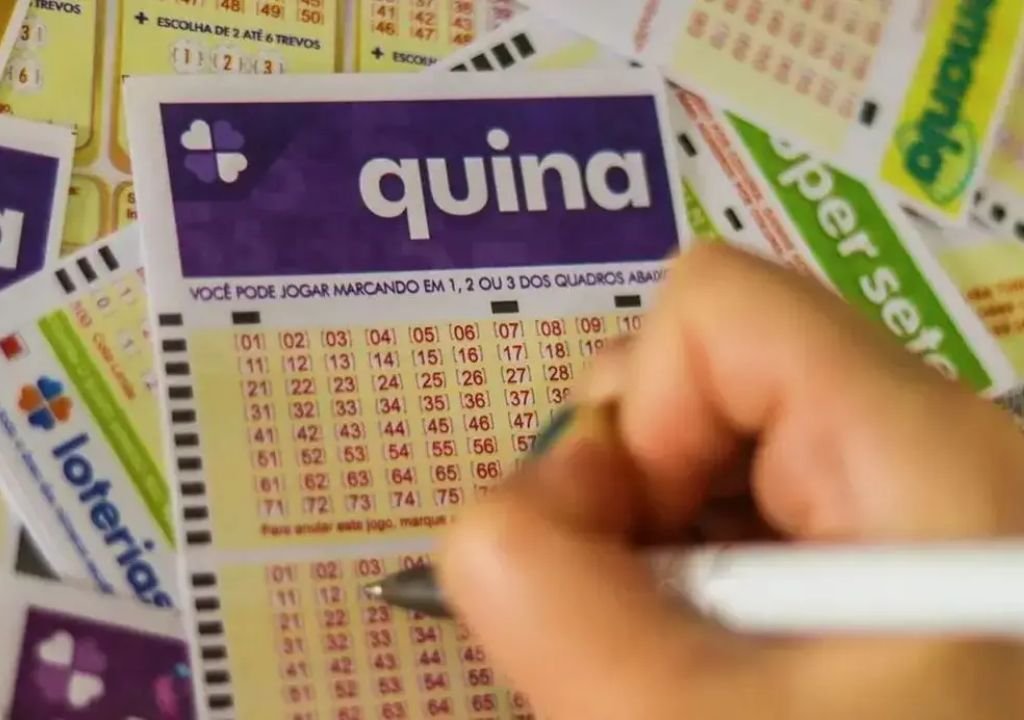 Bolão de Fortaleza ganha mais de R$ 80 mil ao acertar quatro dezenas da Quina 7076.
