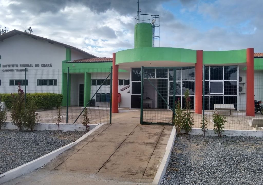 Veículos e equipamentos que serão disponibilizados em leilão eletrônico promovido pelo IFCE.
