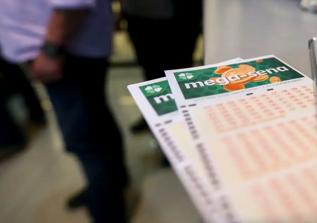 Bilhete da Mega-Sena vencedor do concurso 3.029, que premiou uma aposta de Divinópolis com mais de R$ 43 milhões.
