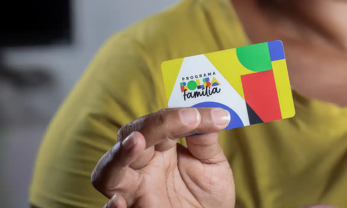 Pagamento do Bolsa Família referente à outubro começa a ser realizado nesta segunda-feira, (19) 